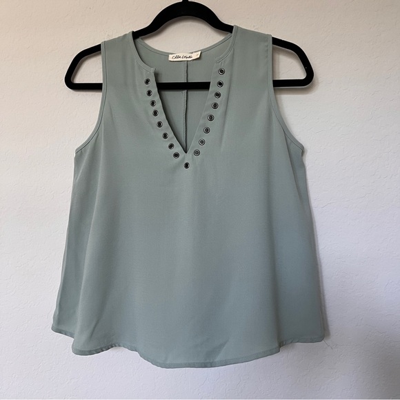 Chloe & Katie Tops - Chloe & Katie Womens Sleeveless Blouse Green Size Small Casual Layering Workwear